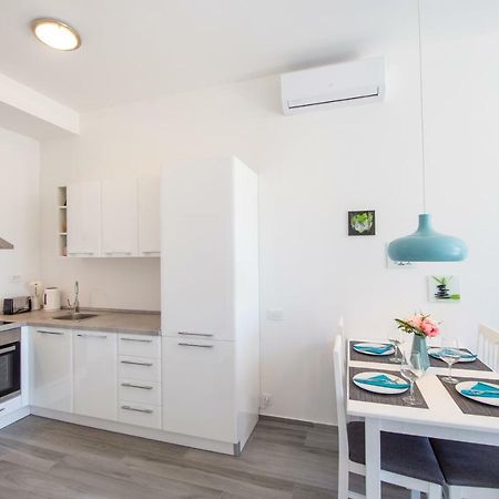 Apart Sky Residence With Sea View In Delmar บุดวา ภายนอก รูปภาพ