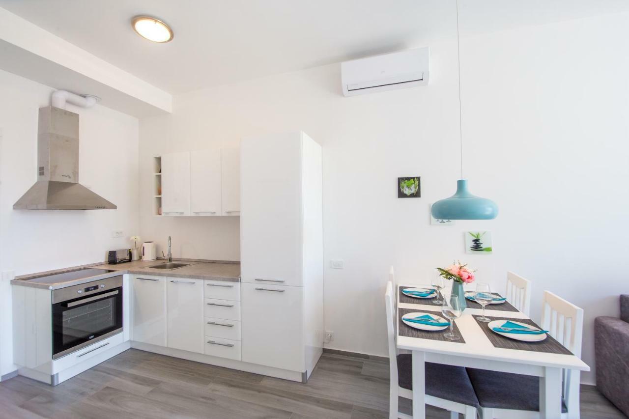 Apart Sky Residence With Sea View In Delmar บุดวา ภายนอก รูปภาพ