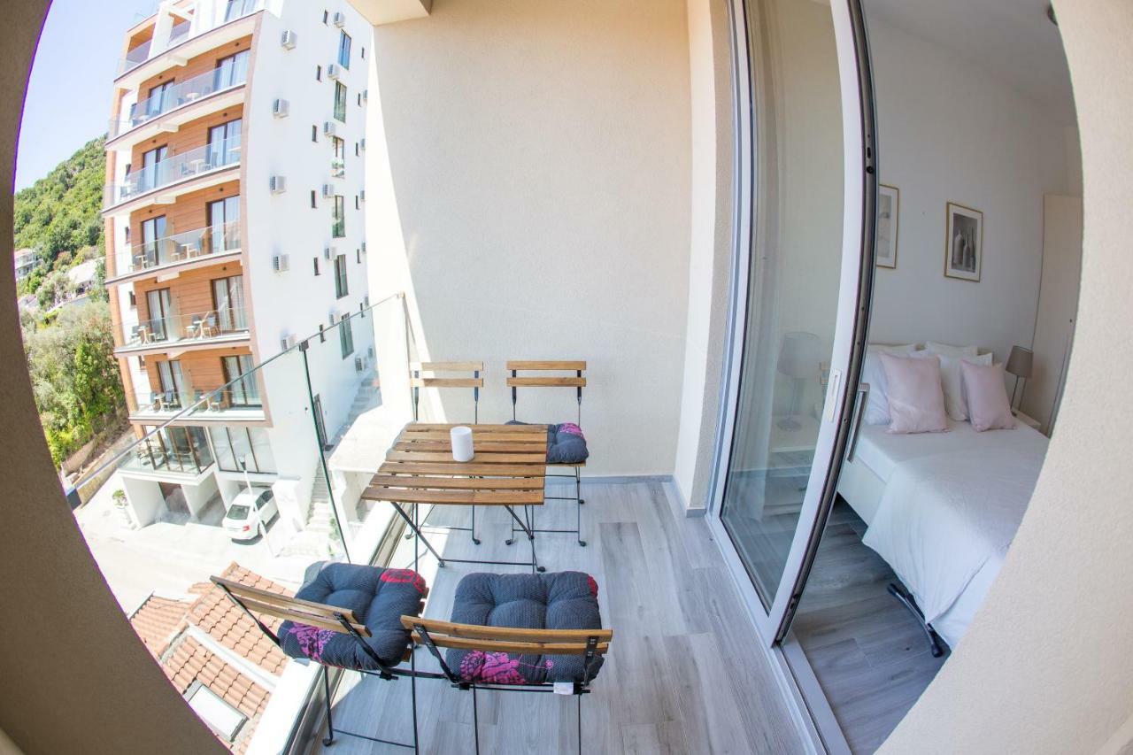 Apart Sky Residence With Sea View In Delmar บุดวา ภายนอก รูปภาพ